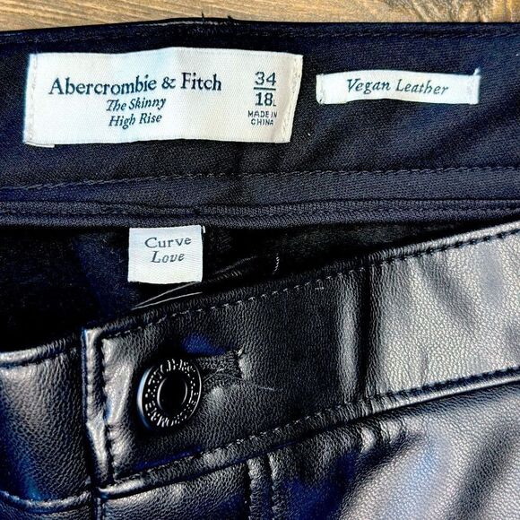 A & F Curve Love Vegan Leather Skinny Pant - Picture 11 of 16